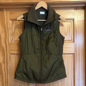 Columbia Women's Forest Green Quilted Vest